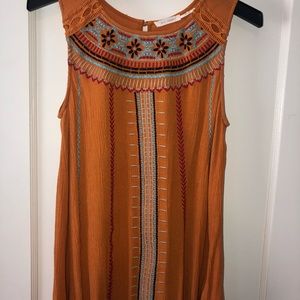Embroidered sleeveless shirt